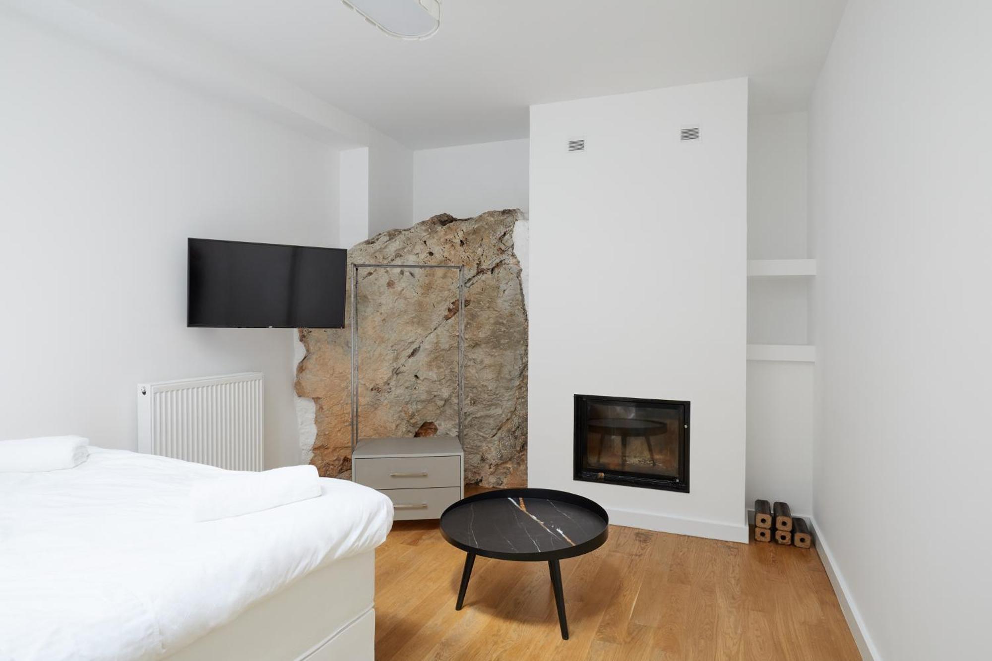 Clock Tower Arachova Suites Экстерьер фото