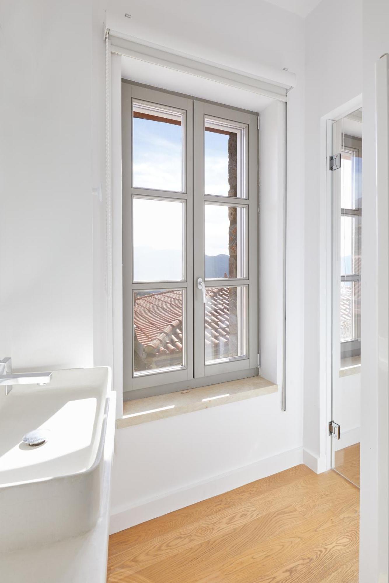 Clock Tower Arachova Suites Экстерьер фото